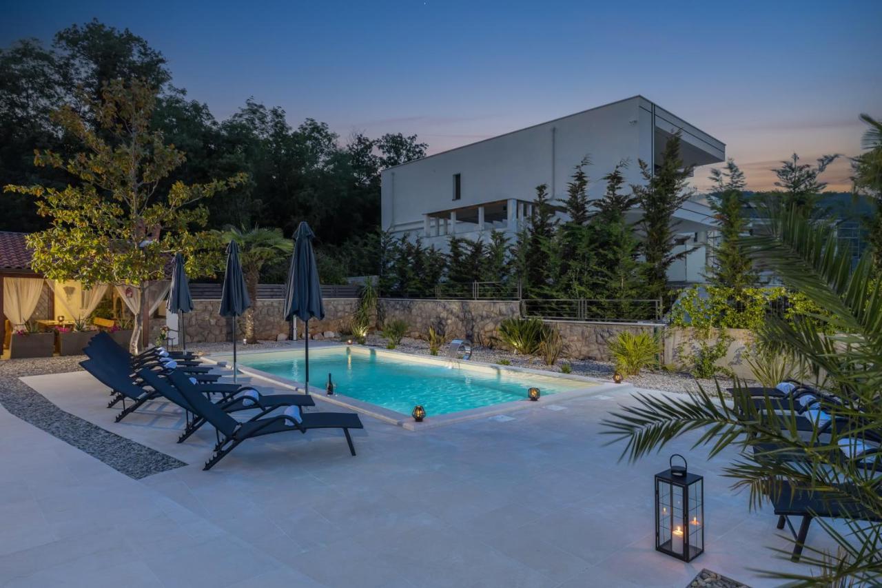 Villa Adriatic, Apartment Rebecca With Heated Swimming Pool, Sew View, Childrens Playground Ičići Εξωτερικό φωτογραφία