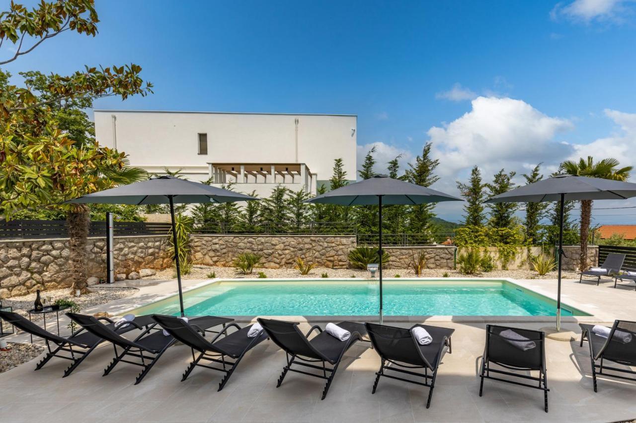 Villa Adriatic, Apartment Rebecca With Heated Swimming Pool, Sew View, Childrens Playground Ičići Εξωτερικό φωτογραφία