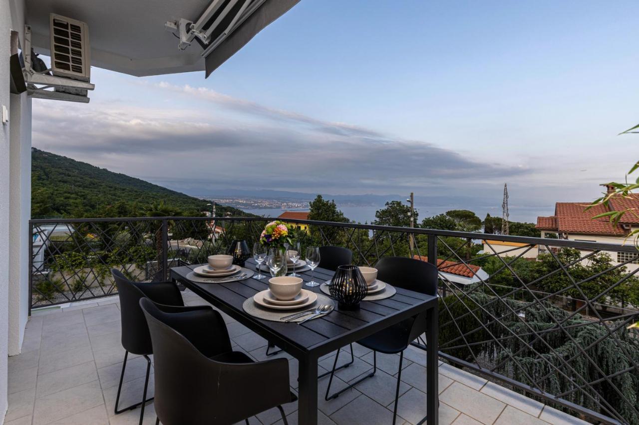 Villa Adriatic, Apartment Rebecca With Heated Swimming Pool, Sew View, Childrens Playground Ičići Εξωτερικό φωτογραφία